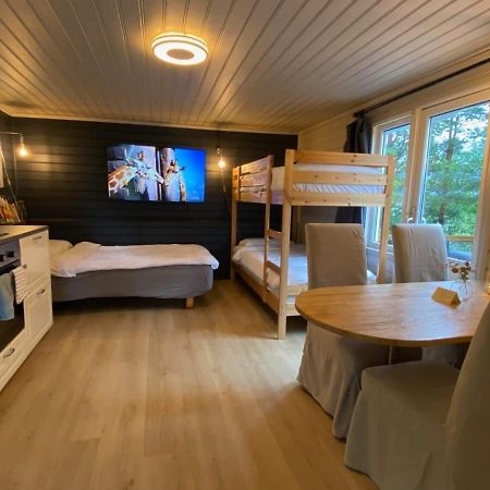 Kveldsro Cabin In Nice Surroundings クリスティアンサン エクステリア 写真