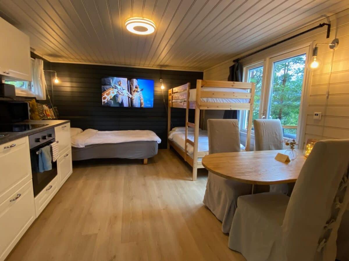 Kveldsro Cabin In Nice Surroundings クリスティアンサン エクステリア 写真