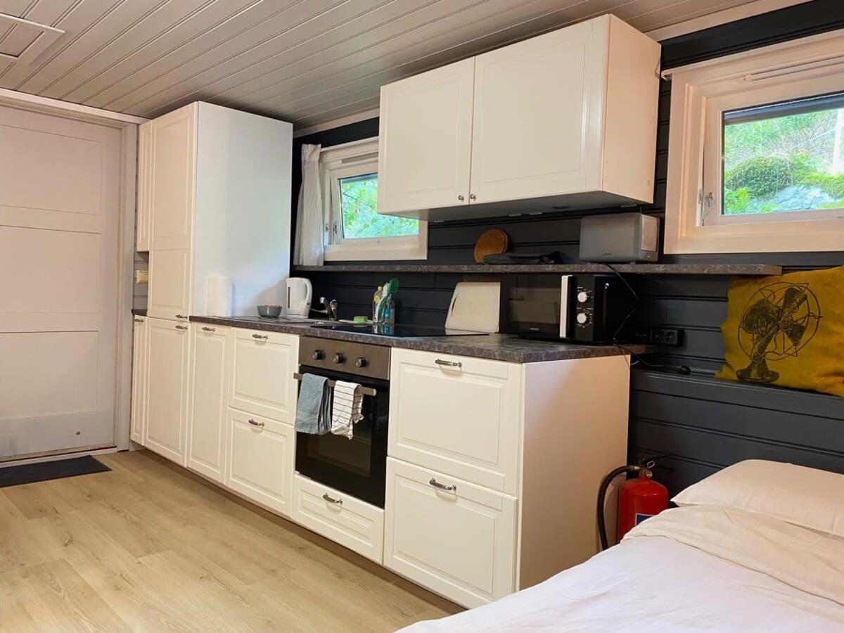 Kveldsro Cabin In Nice Surroundings クリスティアンサン エクステリア 写真
